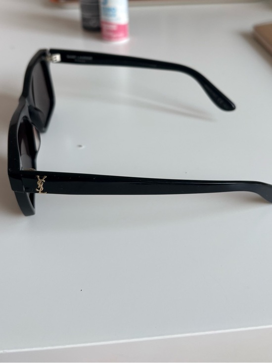 Saint Laurent SL M13 005
Eyeglasses
Black 53mm Unisex main image 4